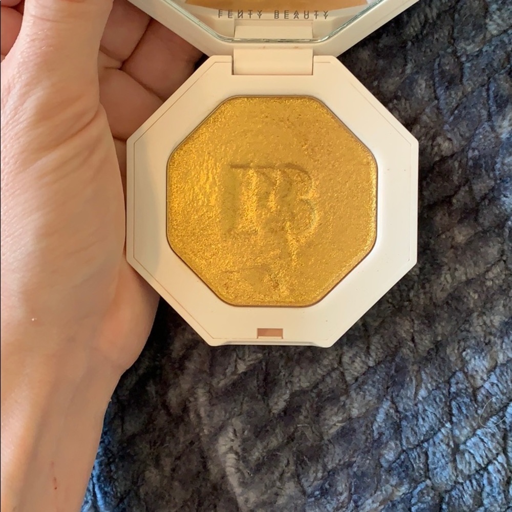 Fenty Beauty Killawatt Freestyle Highlighter